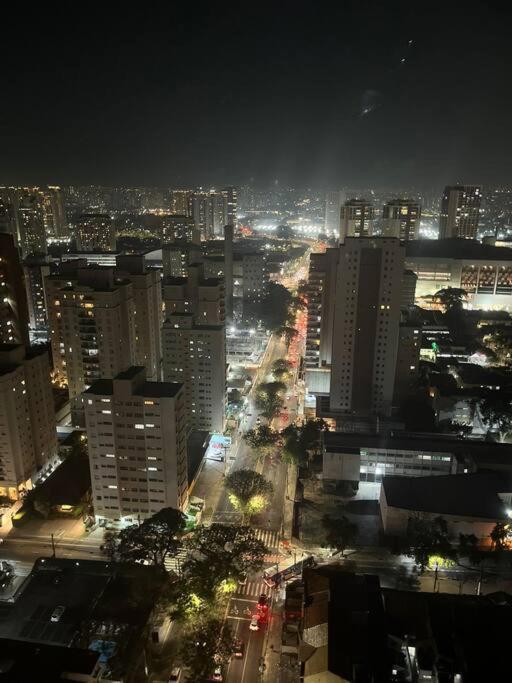 Moderno Prox Allianz Apartamento